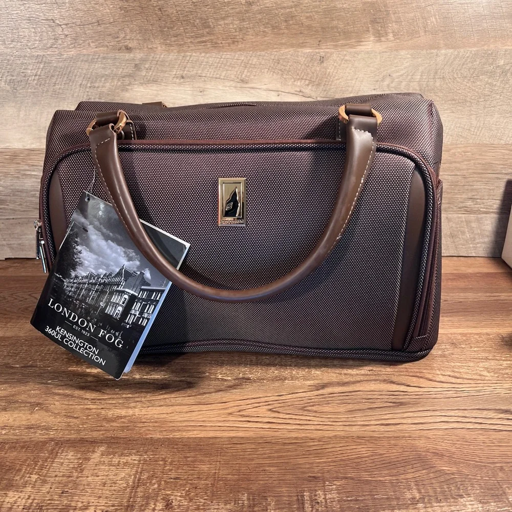 London Fog Kensington 360 17” Deluxe Cabin Bag NWT Brown Carry On Weekender Tote - Picture 3 of 16